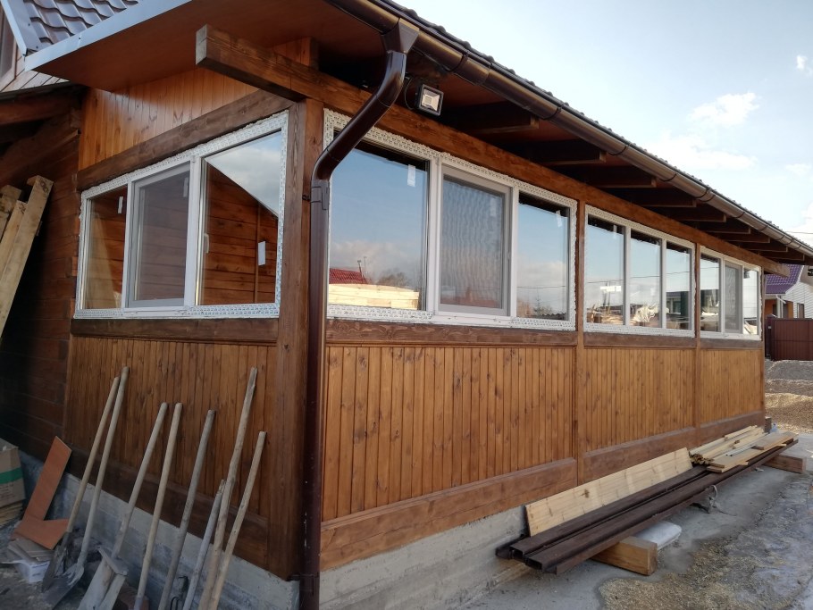 Rehau остекление веранды