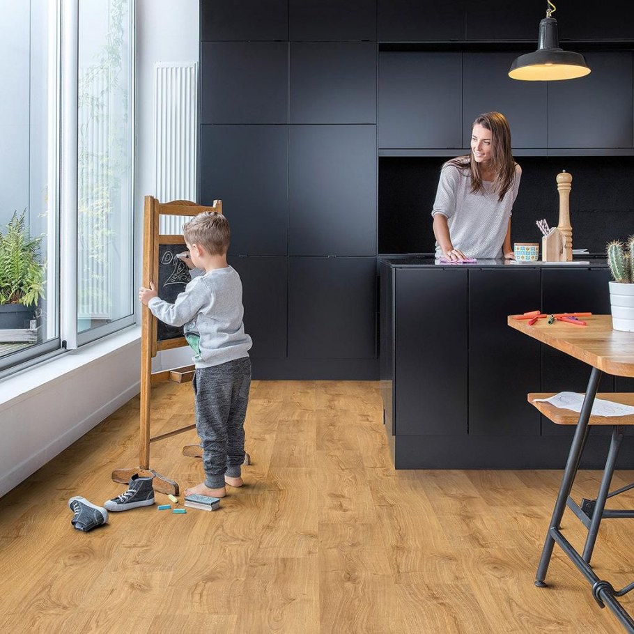 Разный ламинат в комнатах