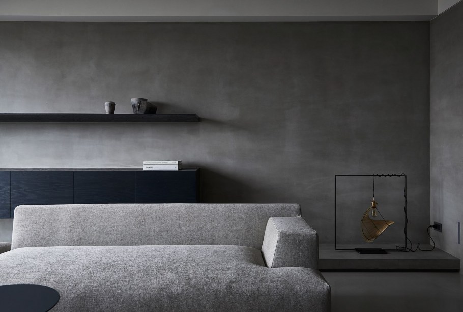 Декоративная штукатурка на балконе