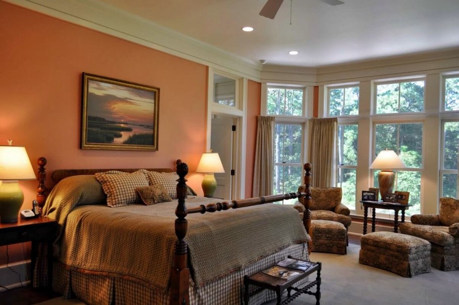 Спальня в оливково бежевых цветах