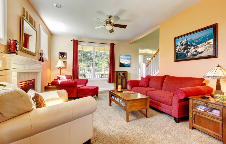 Персиковый цвет в интерьере спальни