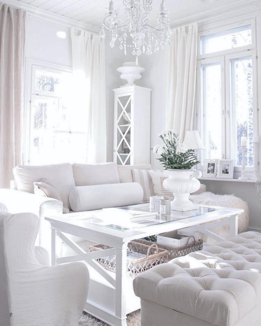 Светлый интерьер