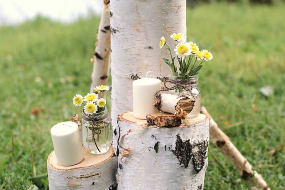 Садовая скульптура из березовых чурочек