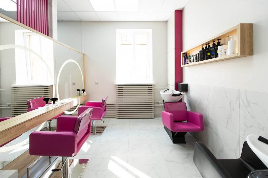 Маленький кабинет маникюра