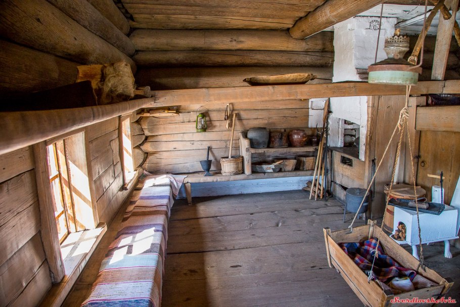 Изба бабы Кати в Коптелово