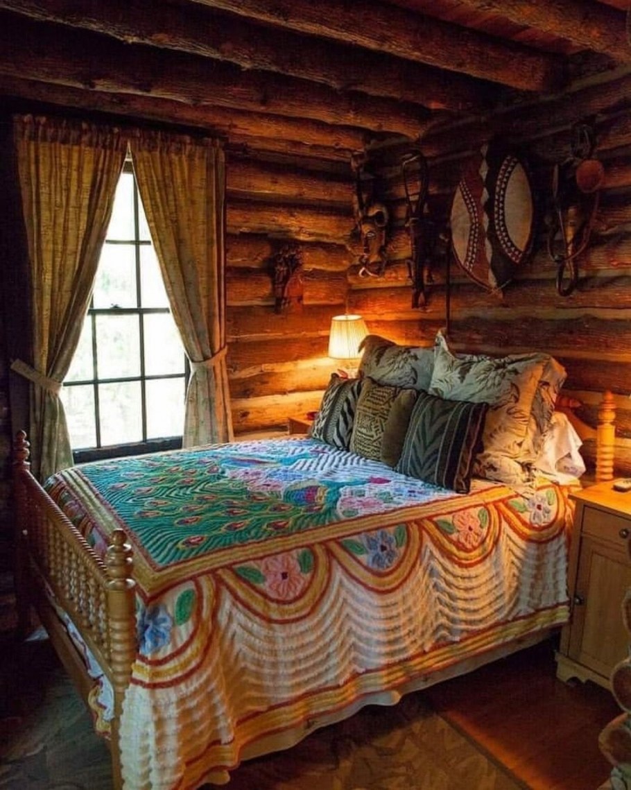 Карельская изба внутри Кижи