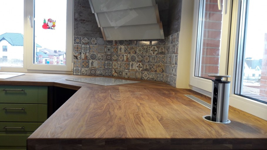 Дуб Вотан столешница на кухне