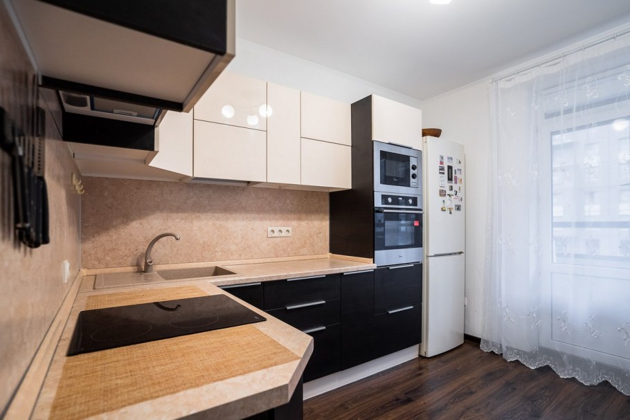 Кухни светлый верх темный низ угловая