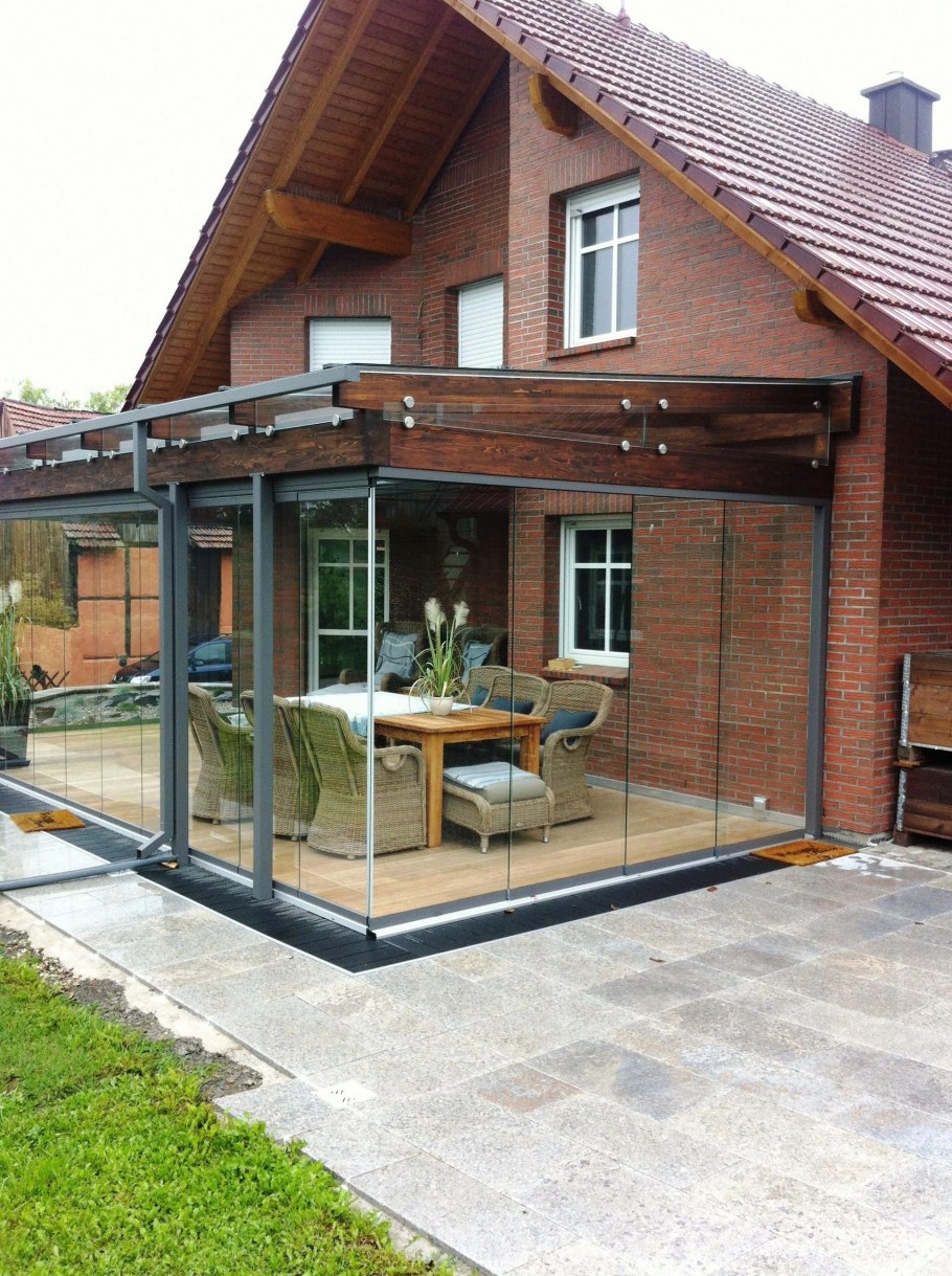 Безрамное остекление для барнхаус