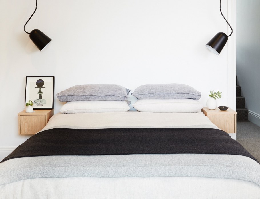 Бра в скандинавском стиле в спальню