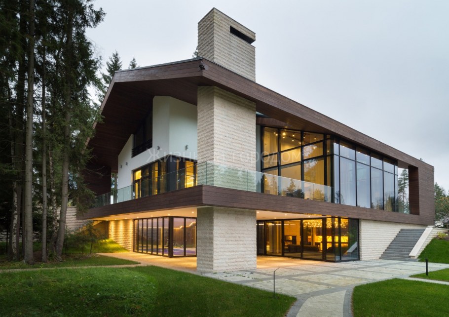 Дом с мансардой и террасой и гаражом 120м2