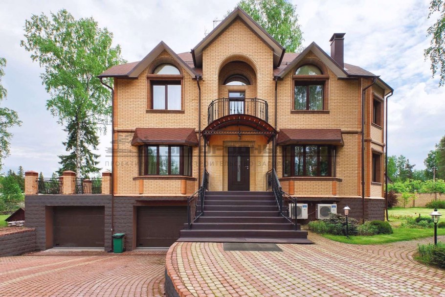 Красивый дом