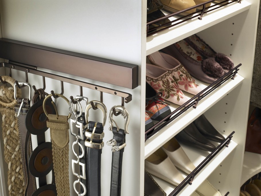 Удобный шкаф для одежды