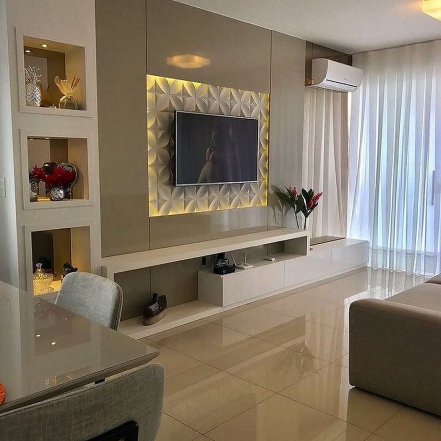 Ниша под телевизор в гостиной