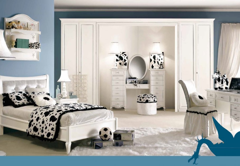 Комната для девочки подростка с белой мебелью