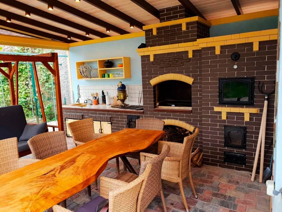 Терраса с мангальной зоной