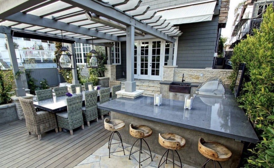 Терраса с мангальной зоной
