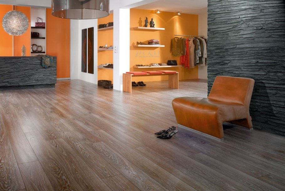 Сочетание обоев и пола