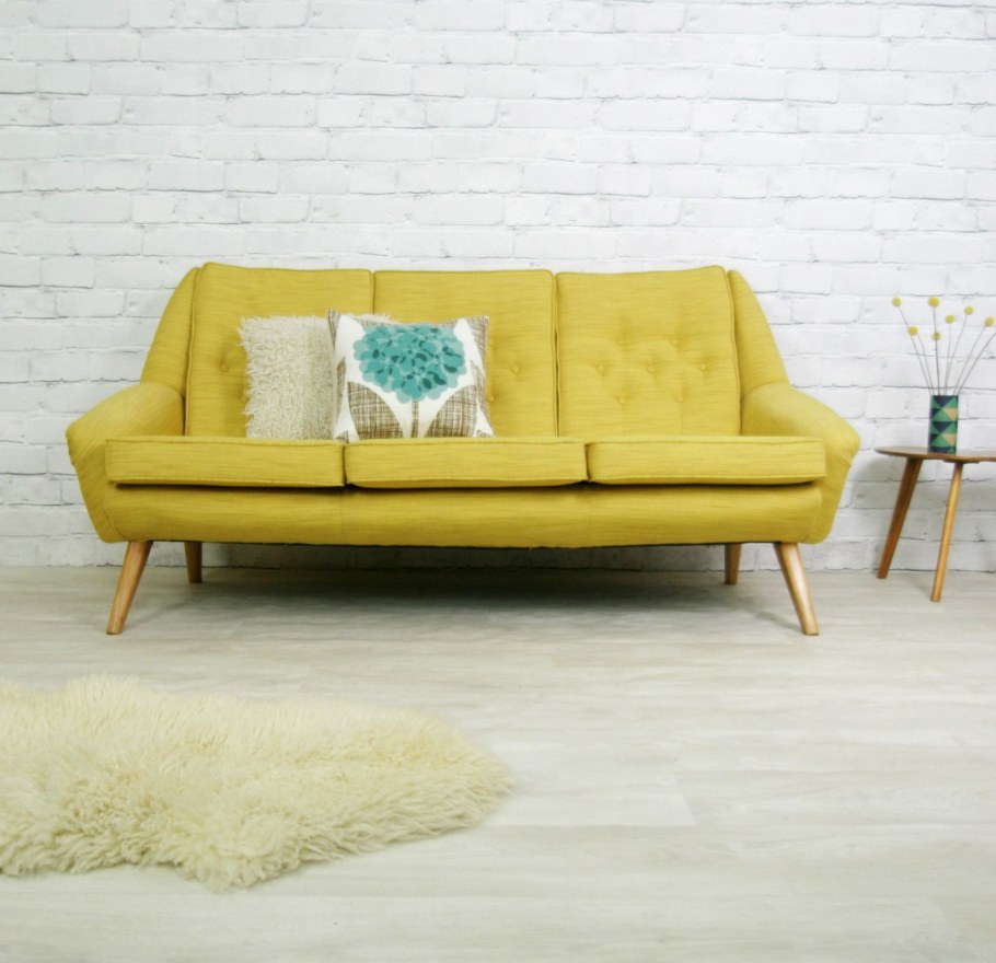 Vintage Mid Century диван