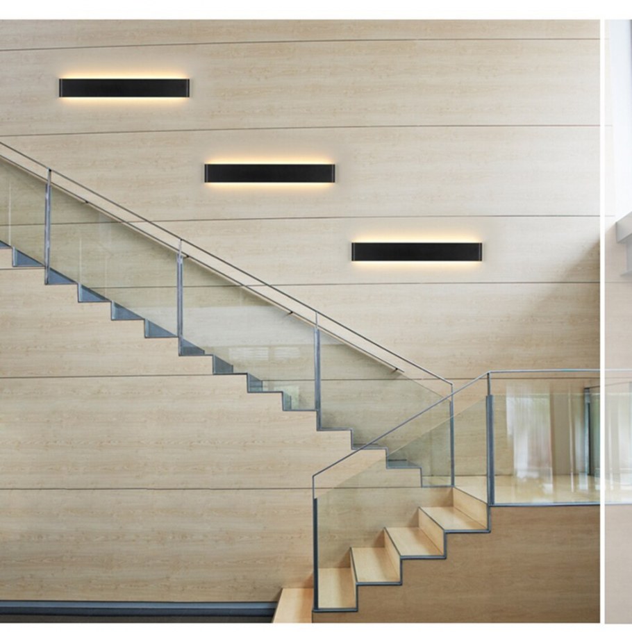 Стеклянная лестница с подсветкой