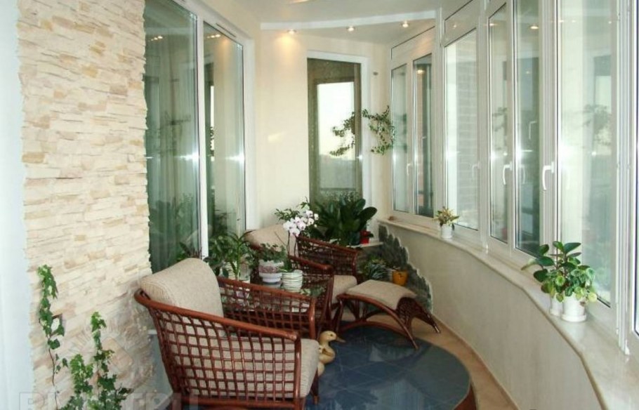 Витражное остекление лоджии