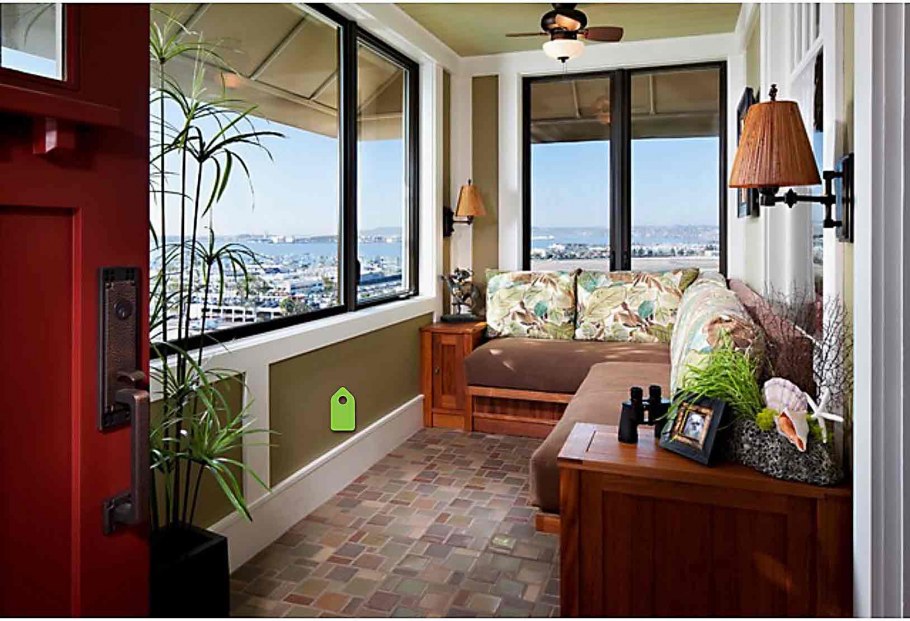 Застекленный балкон в частном доме