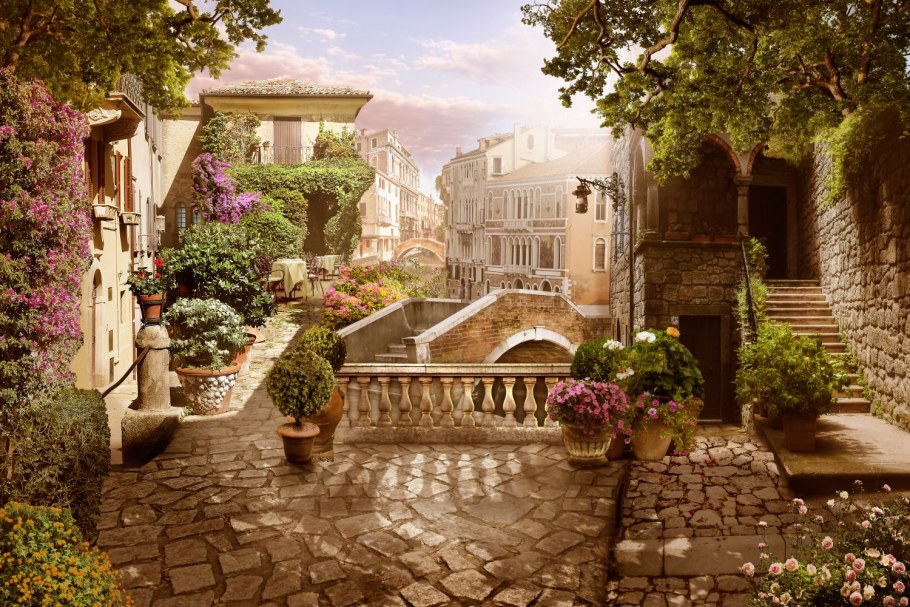 Итальянский дворик Италия