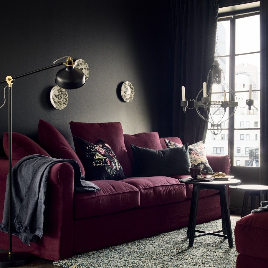 Комната в красно серых тонах