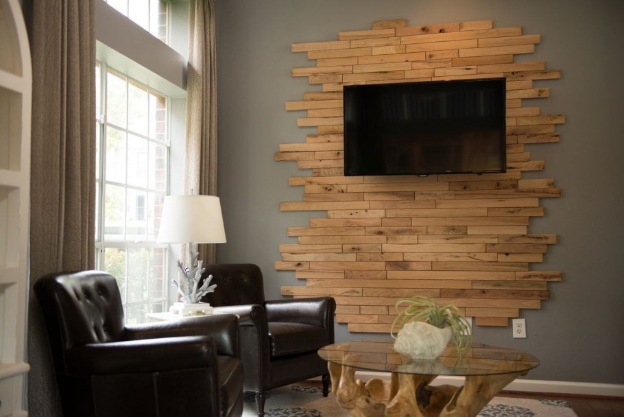 Декорирование стены с телевизором
