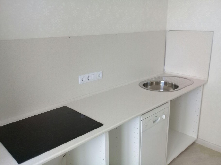 Фартук на столешницу без плинтуса