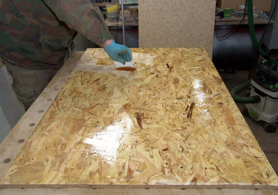 Окрашивание бетонного пола