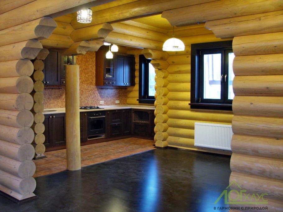 Окна в оцилиндрованном доме внутри