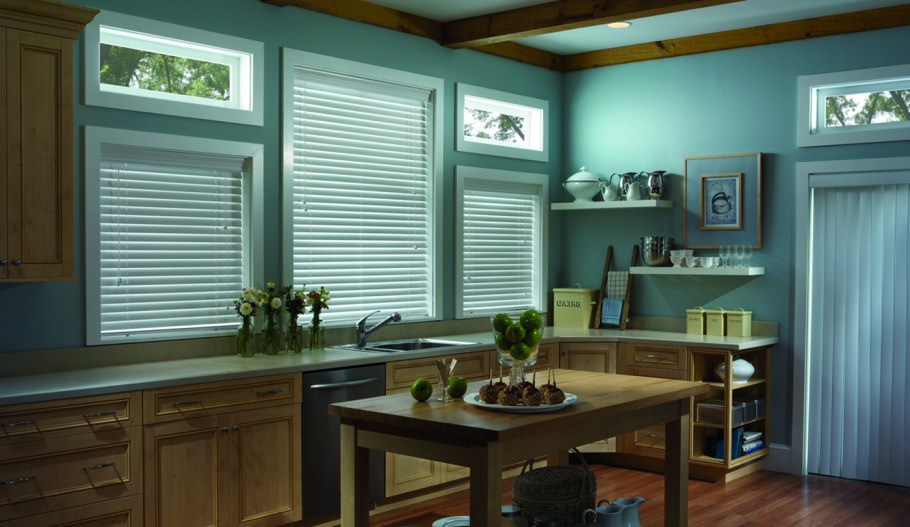 Кухня из жалюзийных фасадов Скандинавский стиль