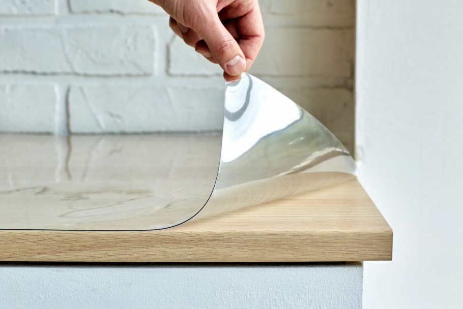 Резиновый коврик в коридор