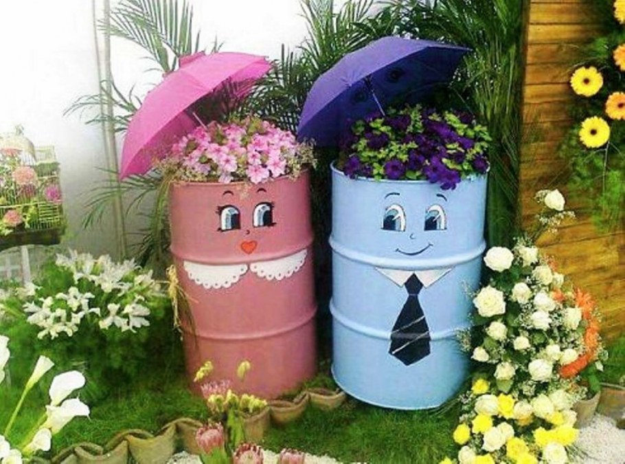 Украшения для сада из бутылок