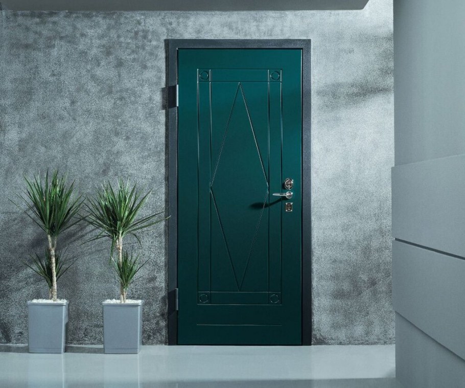 Зеленая дверь современном интерьере