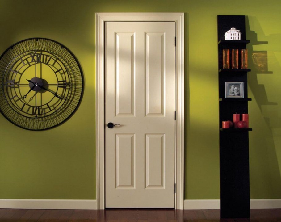 Зеленые двер в интерьере