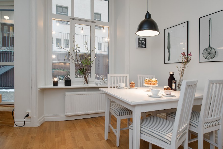 Обеденный стол Halmar Signal 160