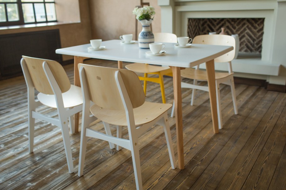 Стул Eames bon белый