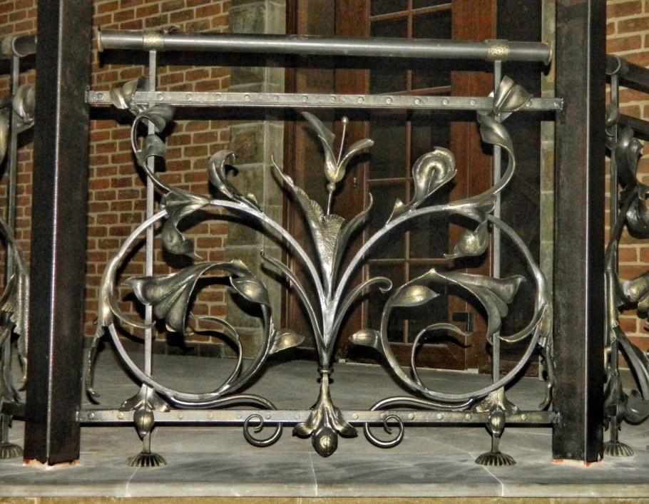 Ковка декор на стену