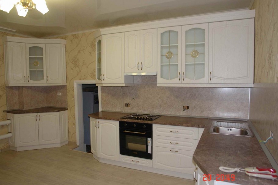 Угловой фасад для кухни