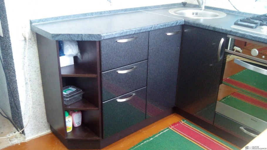 Встроенная кухня угловая