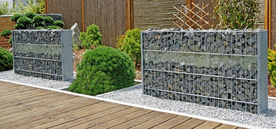 Камыш на габионах