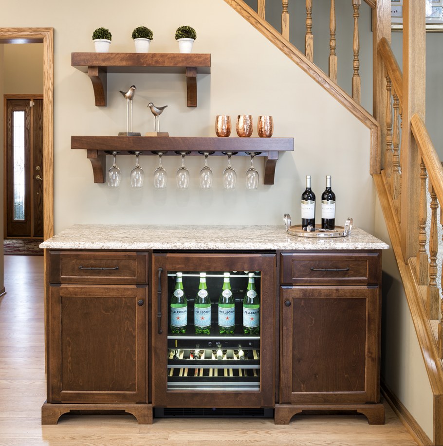 Барная стойка с ящиками для кухни