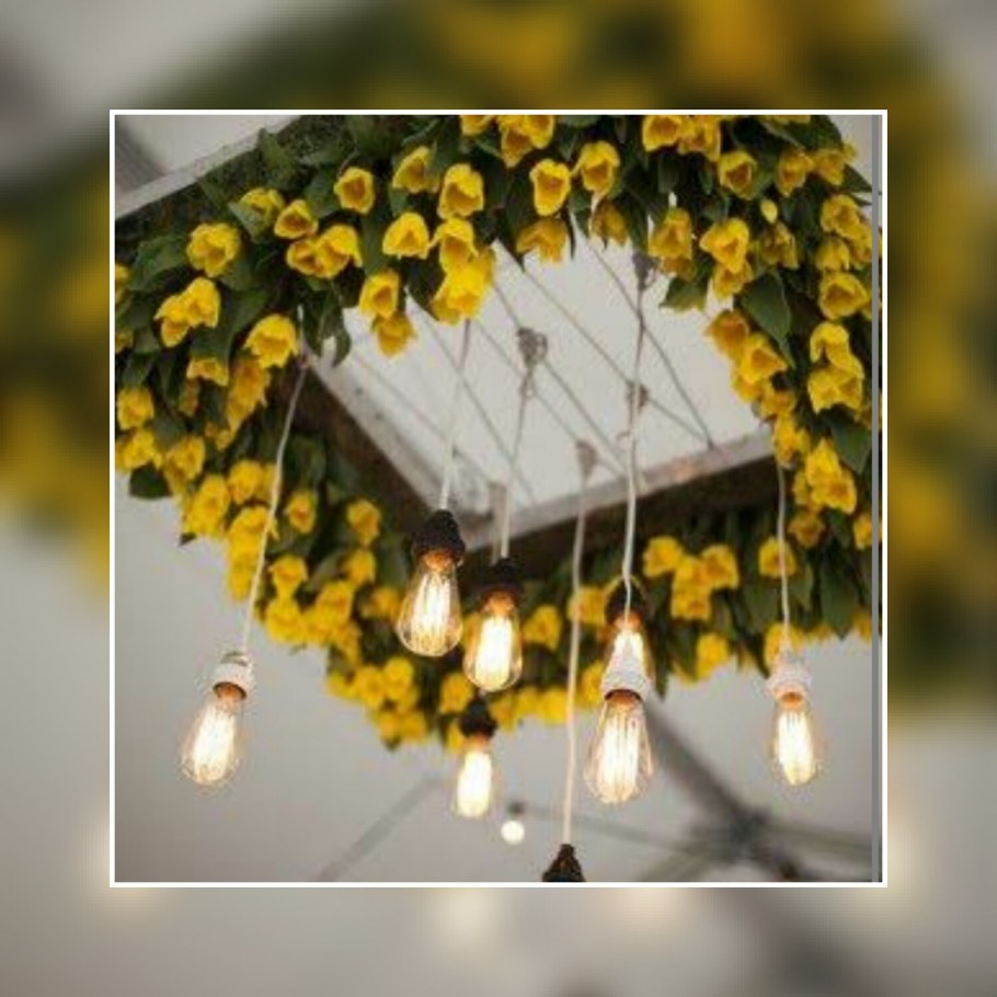 Люстра из цветов