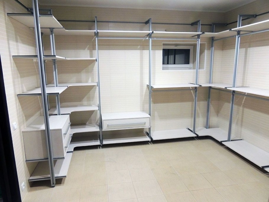 Шкаф в нишу наполнение