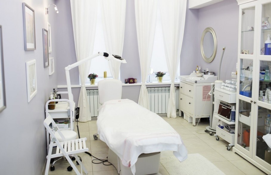 Интерьер косметического салона