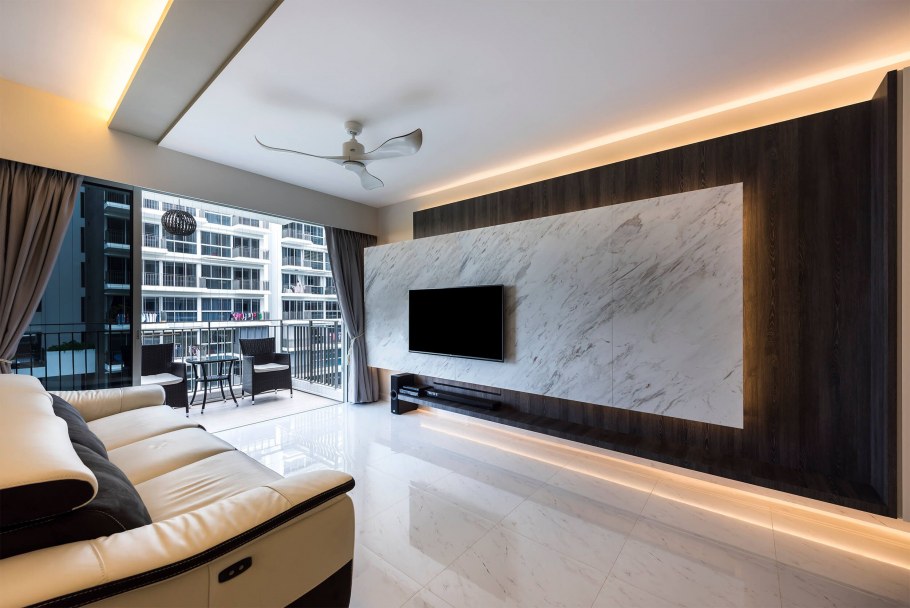 Панель за телевизором