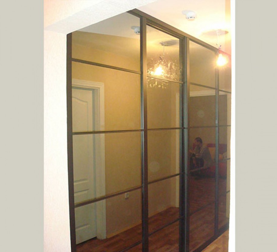 Зеркало с объемной зеркальной рамой