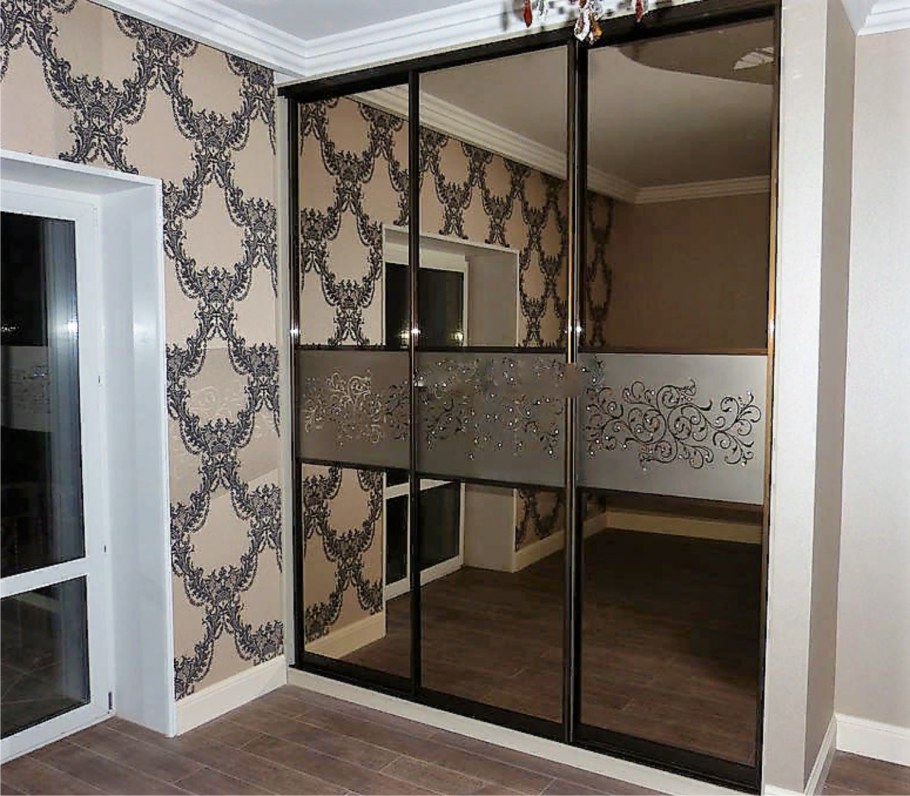 Шкаф купе пескоструй профиль бронза